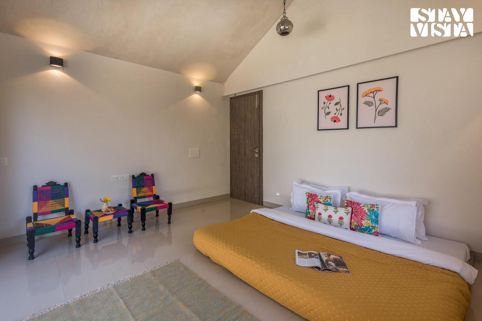 Stayvista'S Silver Grove - Serene Haven With Expansive Lawn & Terrace 나식 외부 사진